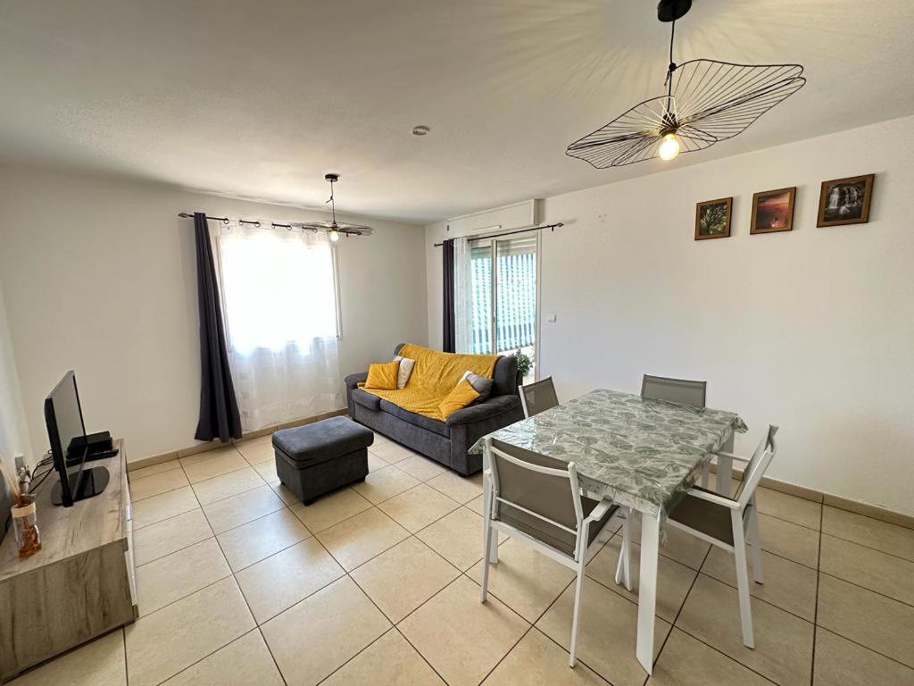 Appartement T3 Proche Aeroport Et Nordev Sainte-Clotilde 外观 照片